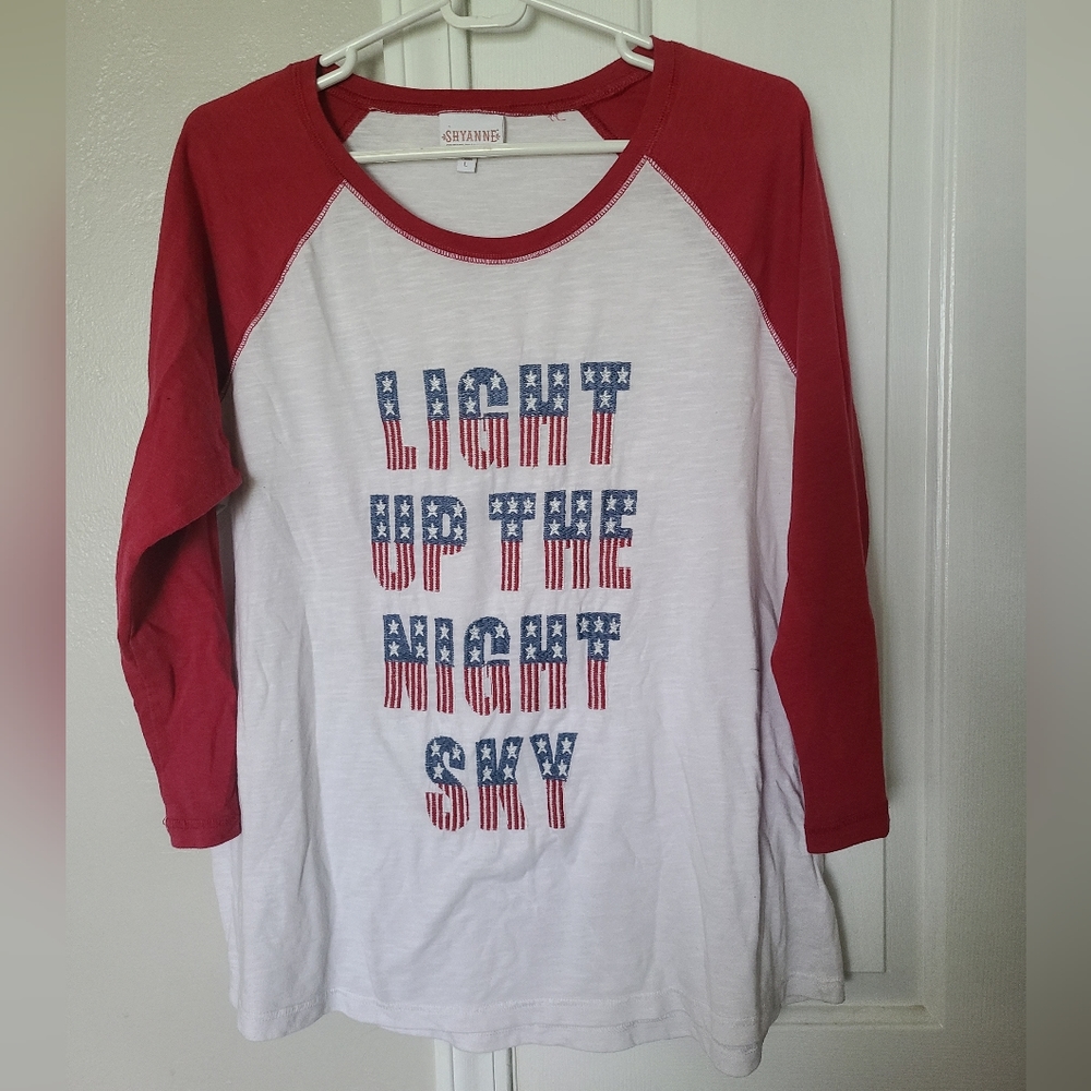 Size Large women Shyanne shirt